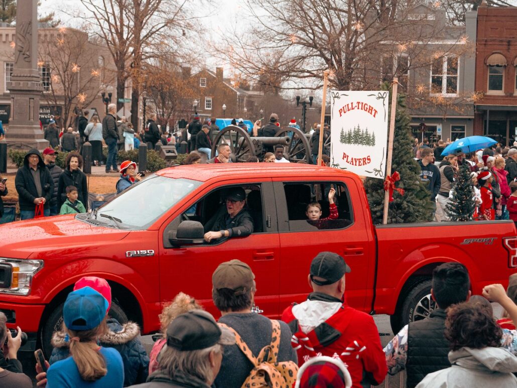 Pull-Tight Players at the Franklin Christmas Parade, 2023